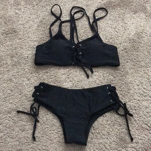 Black bikini
